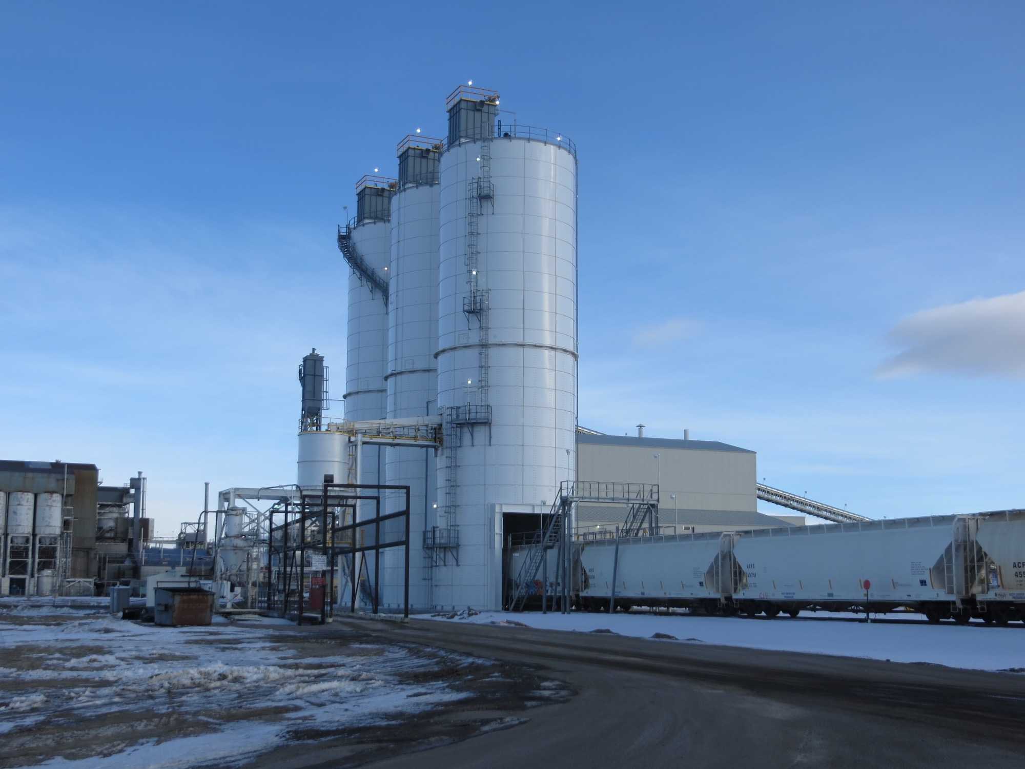 Storage Silos, Truck and Railcar Loading Systems