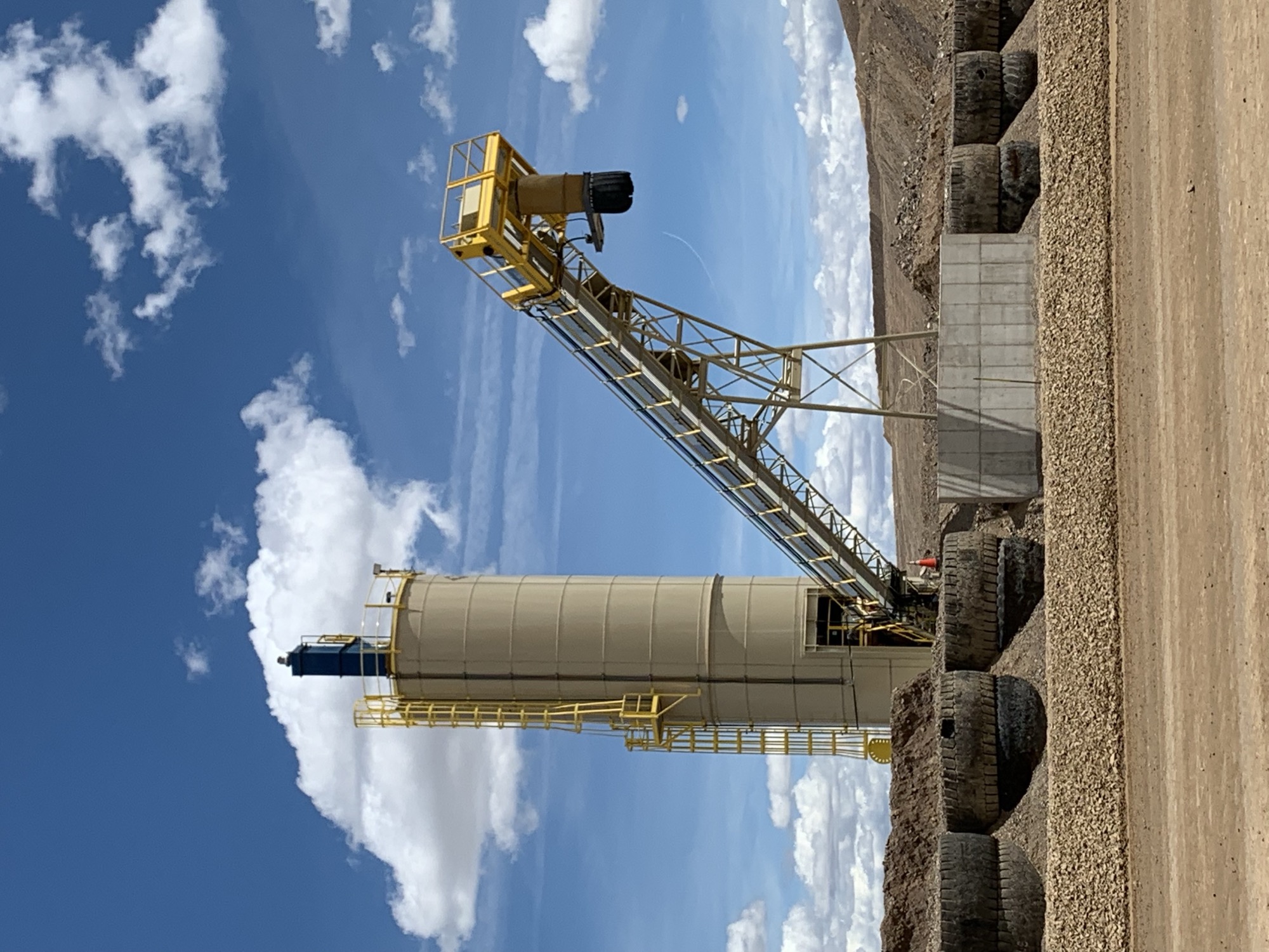 Mechanical conveyors—screw, belt, drag—and bucket elevator moving bulk solids